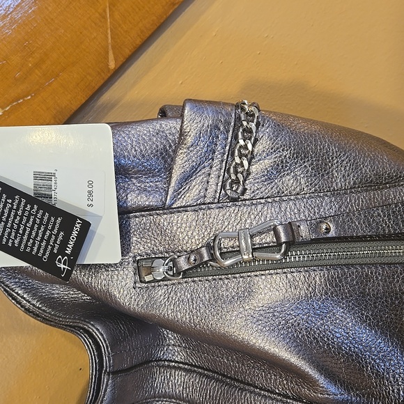 NWT B. Makowsky Metallic Leather Silver Women's Shoulder Bag - Picture 4 of 12